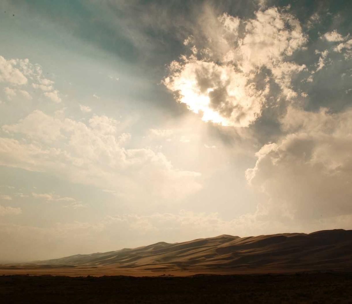 煊赫门：国外黄金开户平台