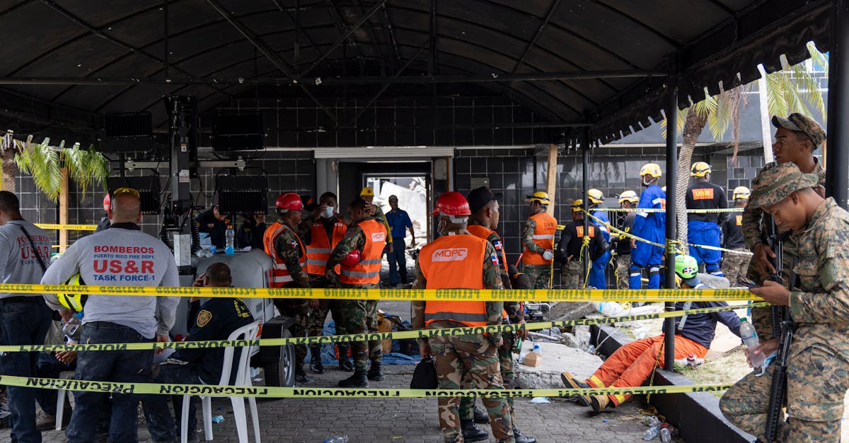 网站代实名实名账号：流量卡与车联网的联系与影响：智能交通系统的新概念